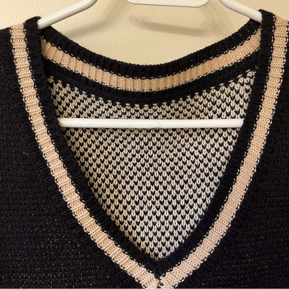 bear sweater vest from local boutique - Picture 3 of 4